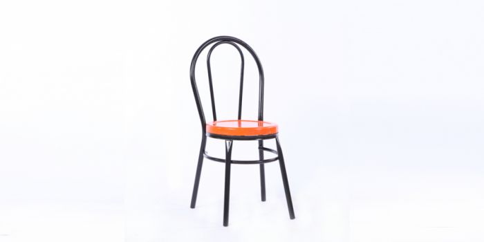 Bar chair with plastic 
