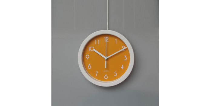 Wall clock Plastic with white frame, Ø20x4.2cm.